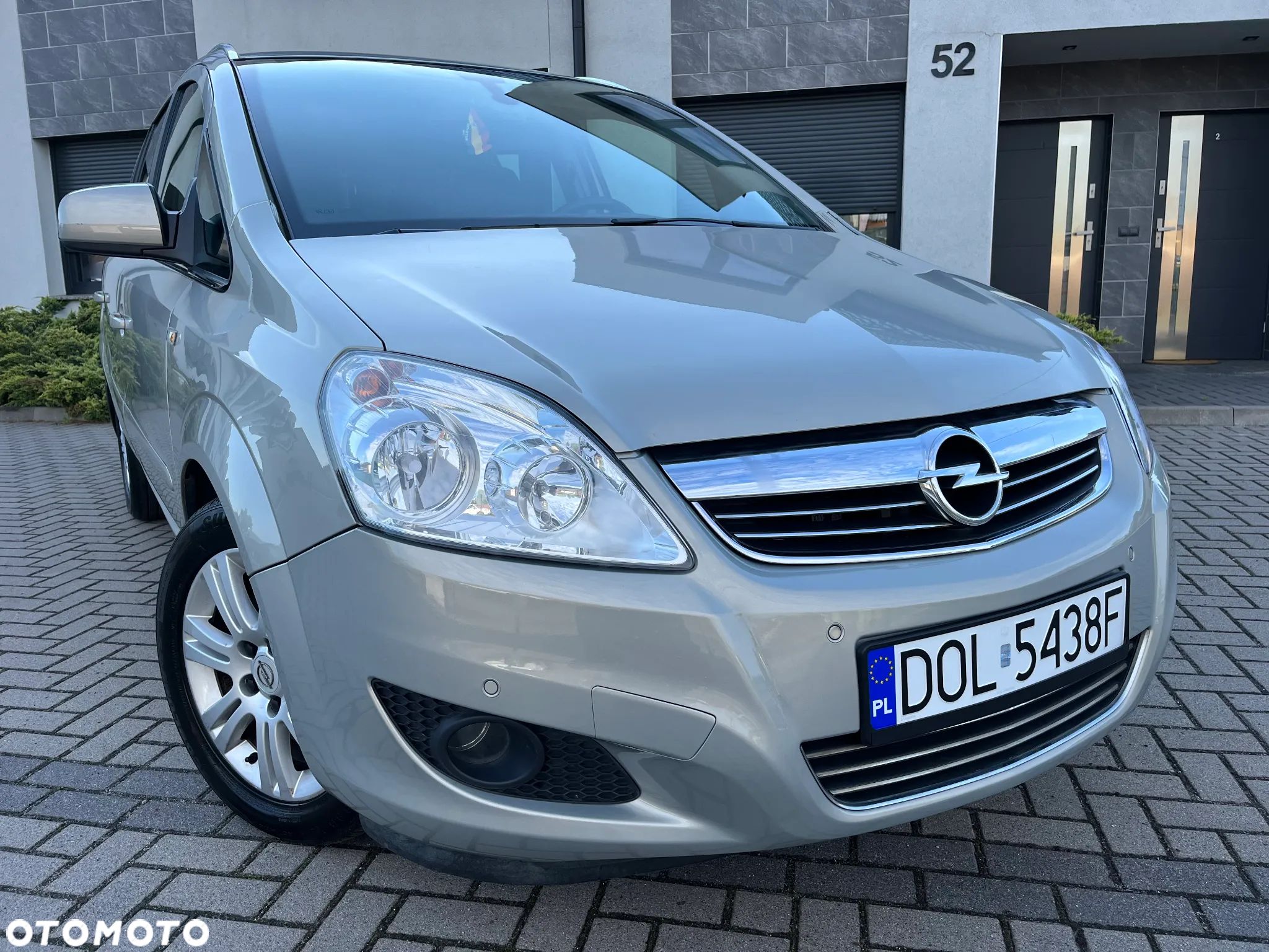 Opel Zafira 1.7 CDTI Cosmo - 1