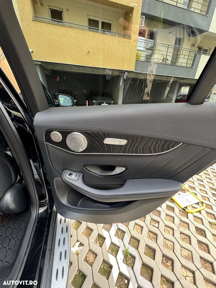 Mercedes-Benz GLC Coupe 300 4MATIC - 9