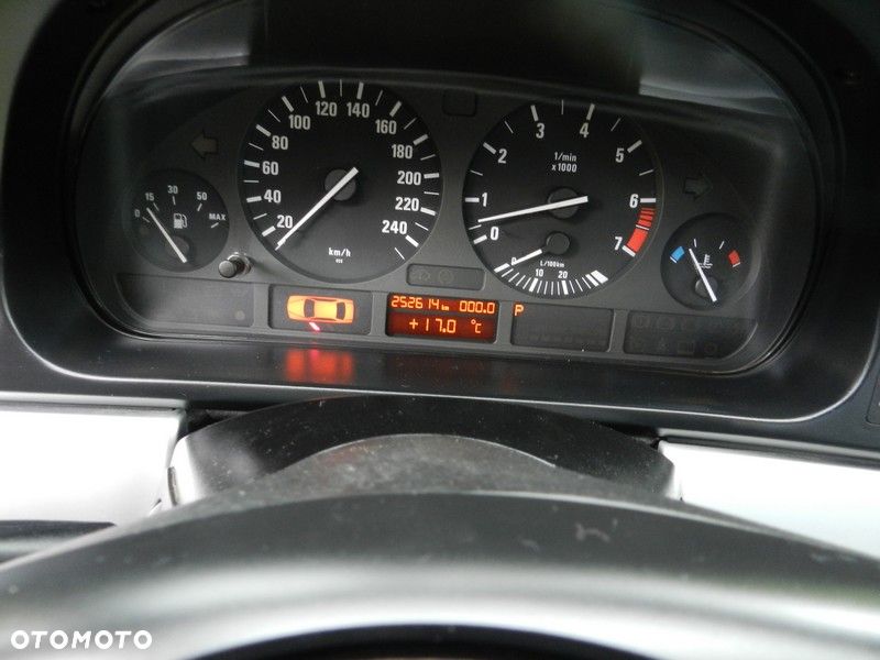 BMW Seria 5 - 30