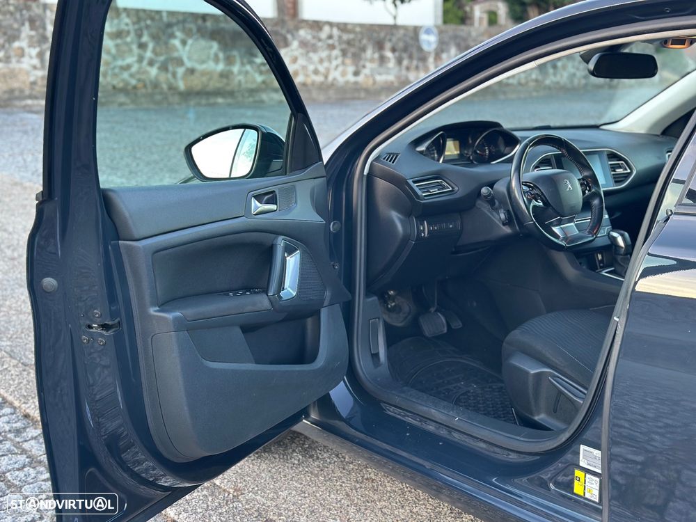 Peugeot 308 SW BlueHDi 120 EAT6 Stop & Start Active - 12