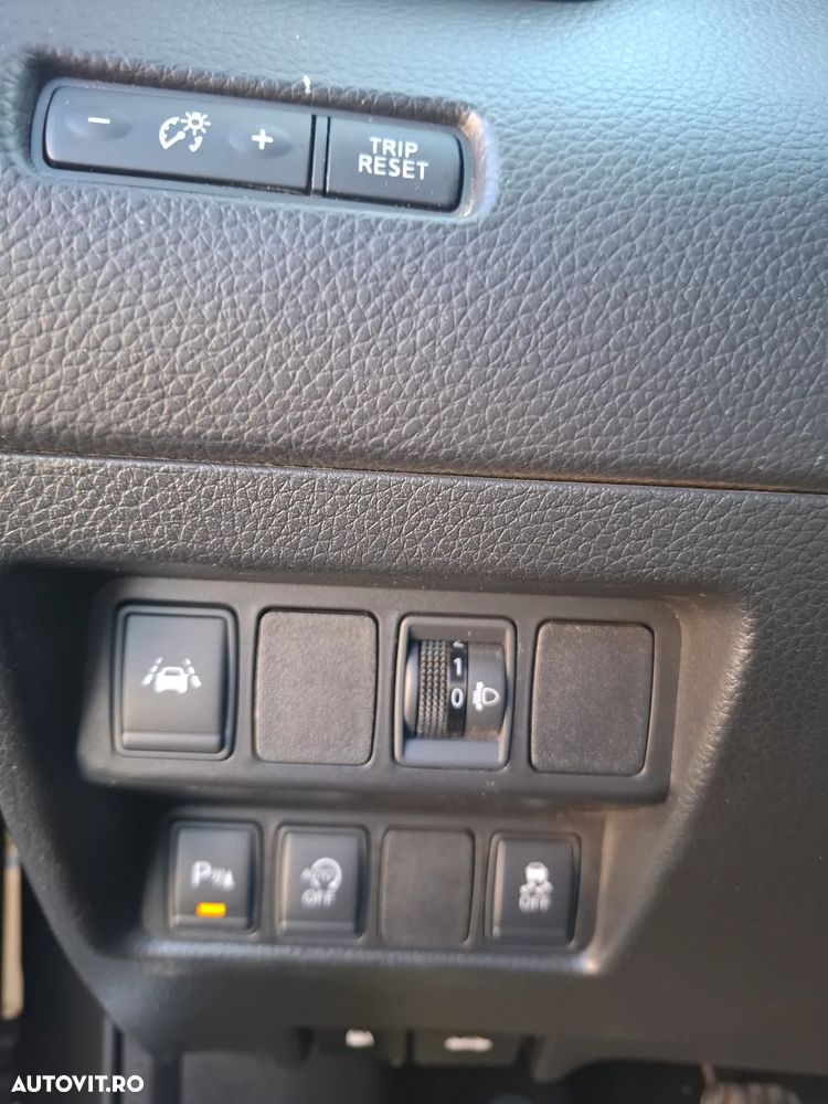 Nissan Qashqai 1.5 DCI Start/Stop N-Connecta - 19