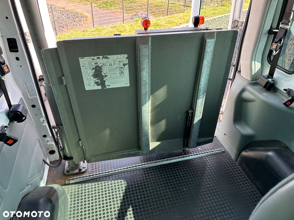 Ford Transit 300S Trend - 16