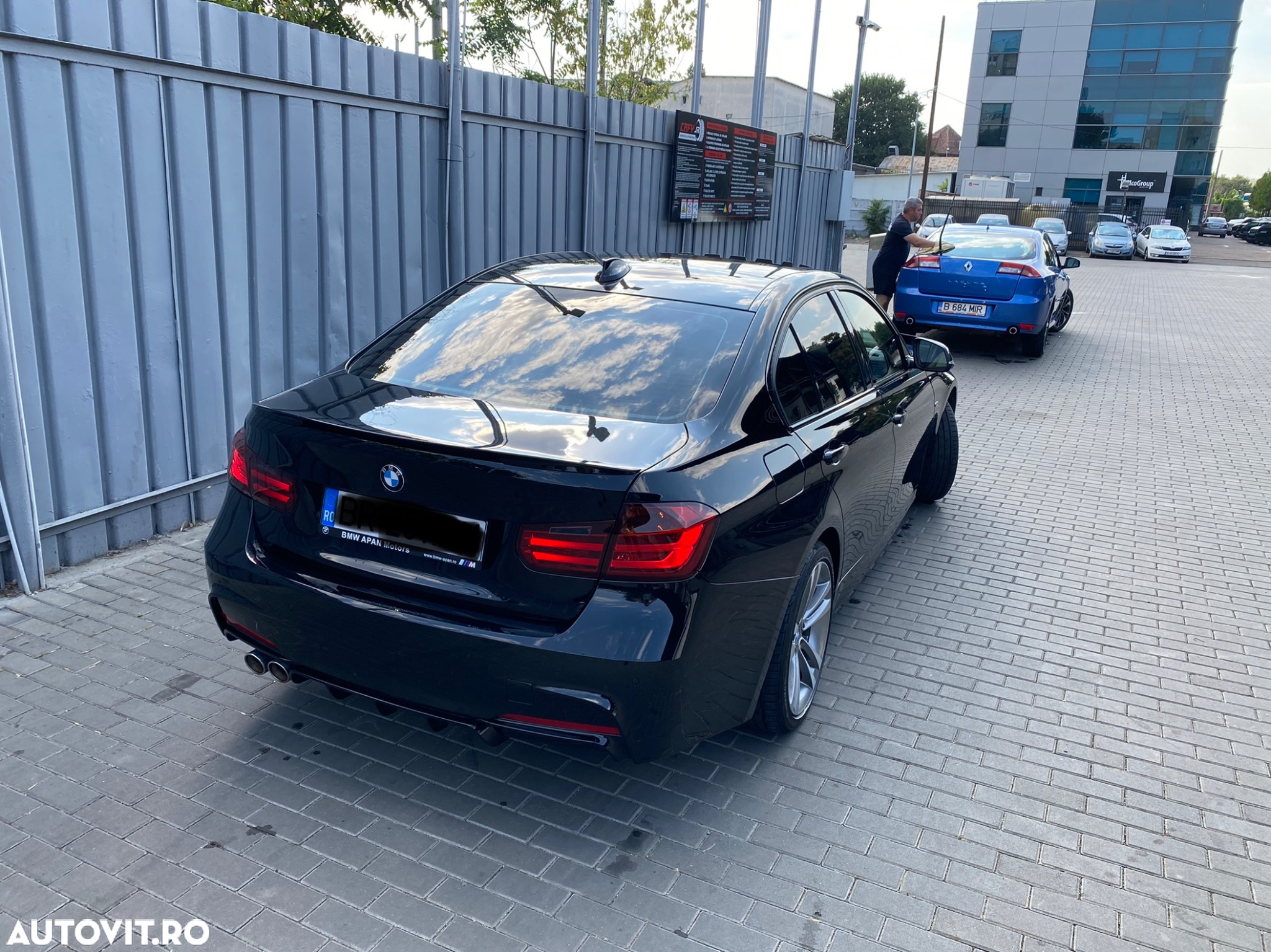 BMW Seria 3 - 34
