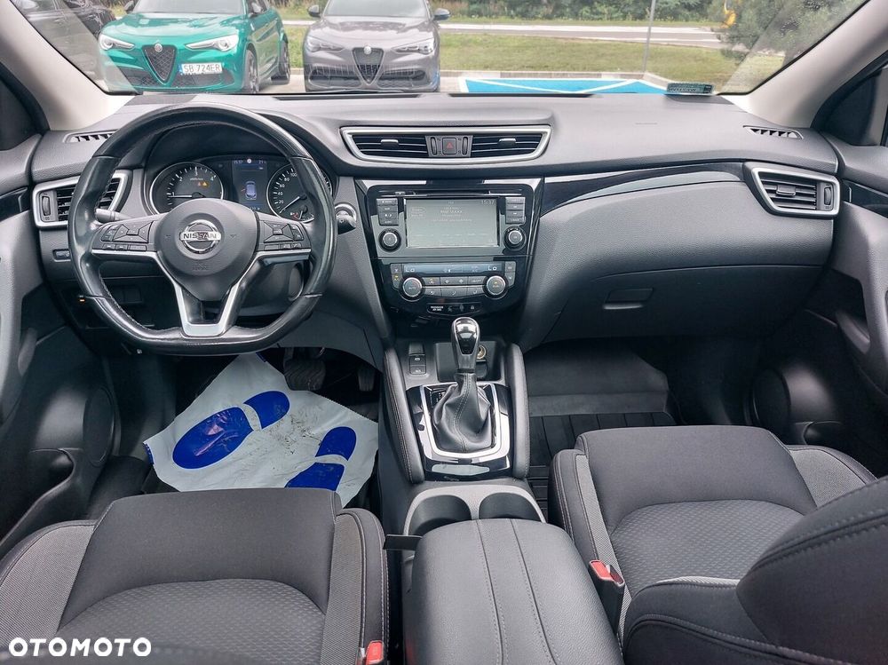 Nissan Qashqai 1.5 dCi Visia DCT - 12