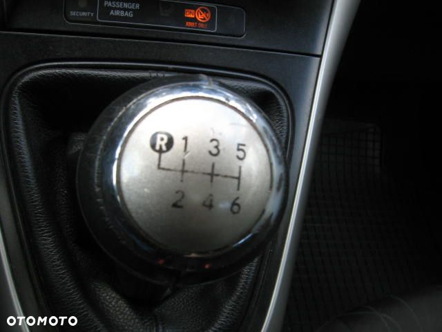 Toyota Auris 1.6 Luna - 21