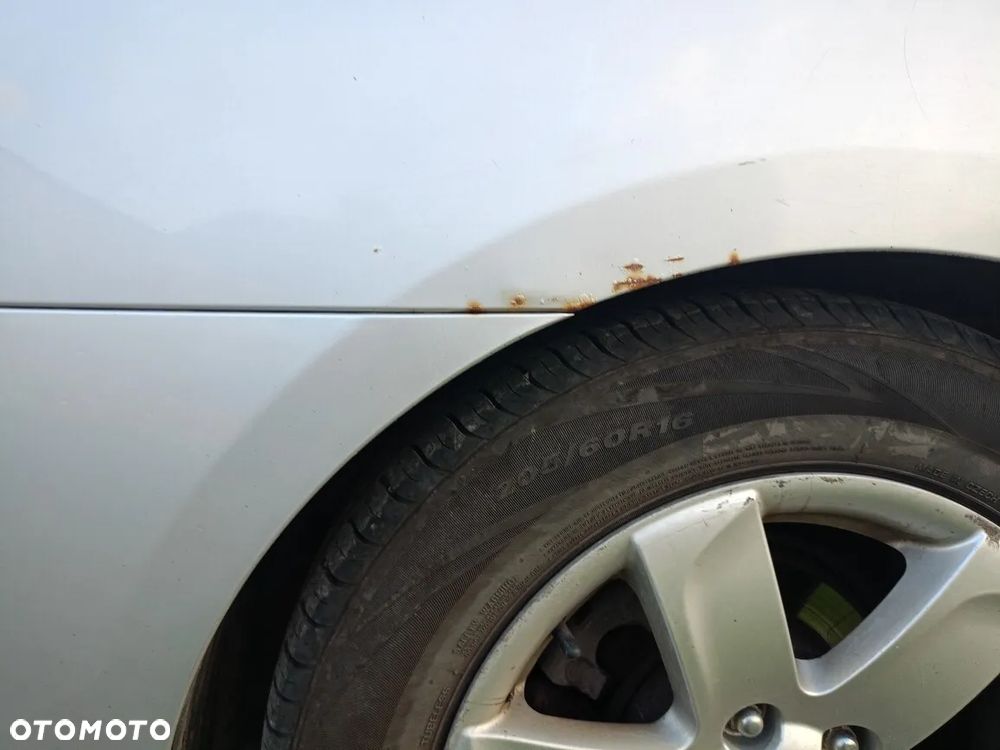 Kia Carens 2.0 EX - 9