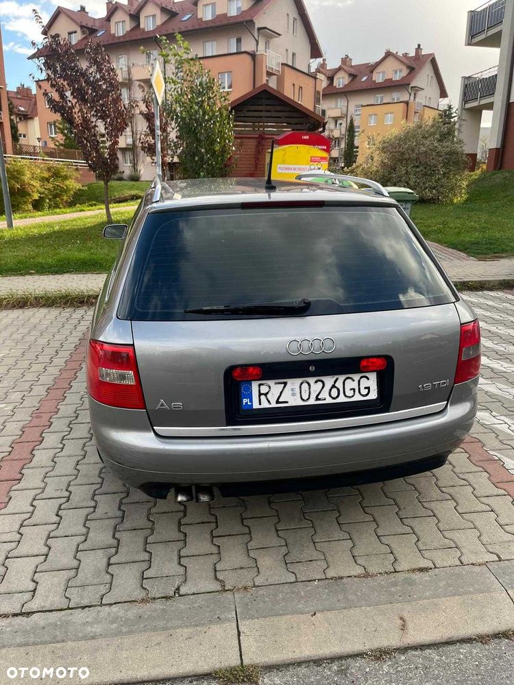 Audi A6 Avant - 10