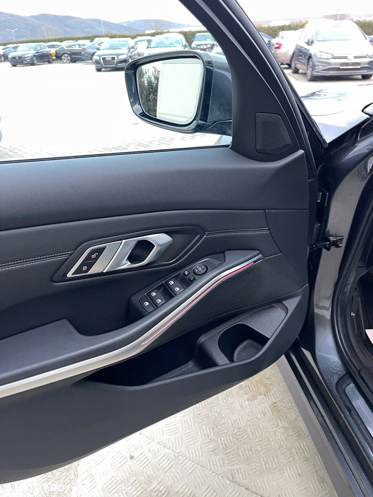BMW Seria 3 320d AT MHEV - 27