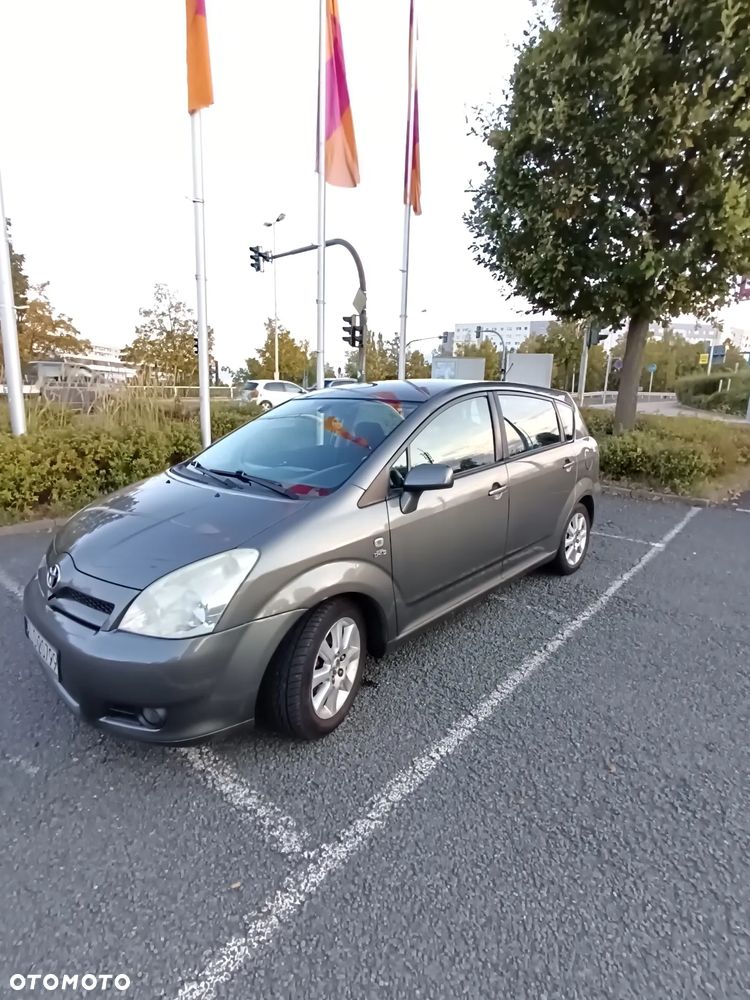 Toyota Corolla Verso 2.0 D-4D Prestige - 3