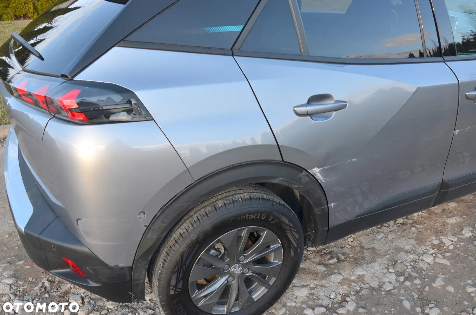 Peugeot 2008 - 10