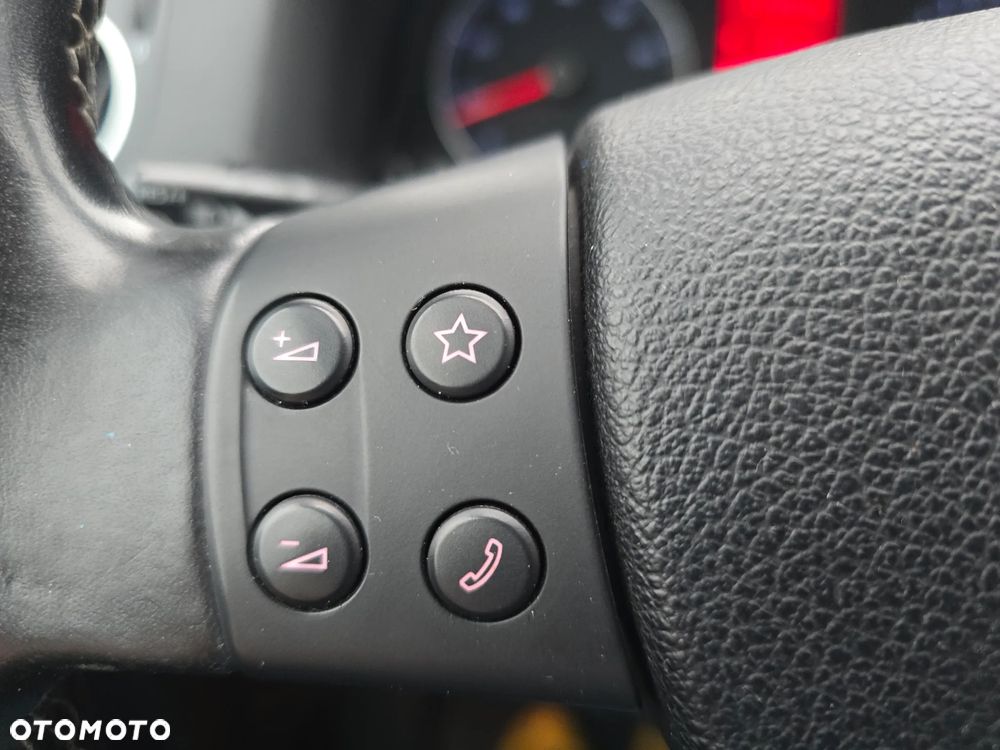 Volkswagen Golf 1.6 United - 23