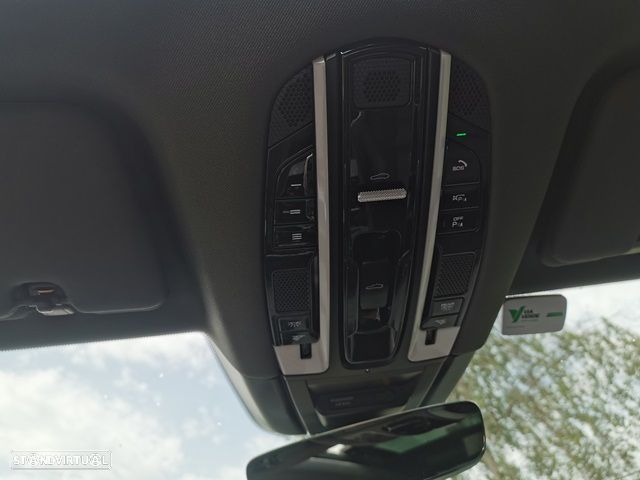 Porsche Cayenne E-Hybrid Platinum Edition - 13