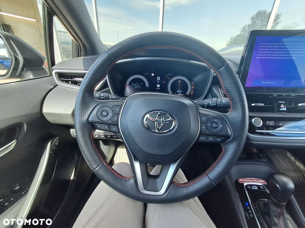 Toyota Corolla 2.0 Hybrid GR Sport Dynamic - 14