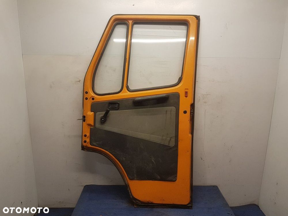 MERCEDES BENZ KACZKA 207 D DRZWI PRZÓD PRAWE - 11