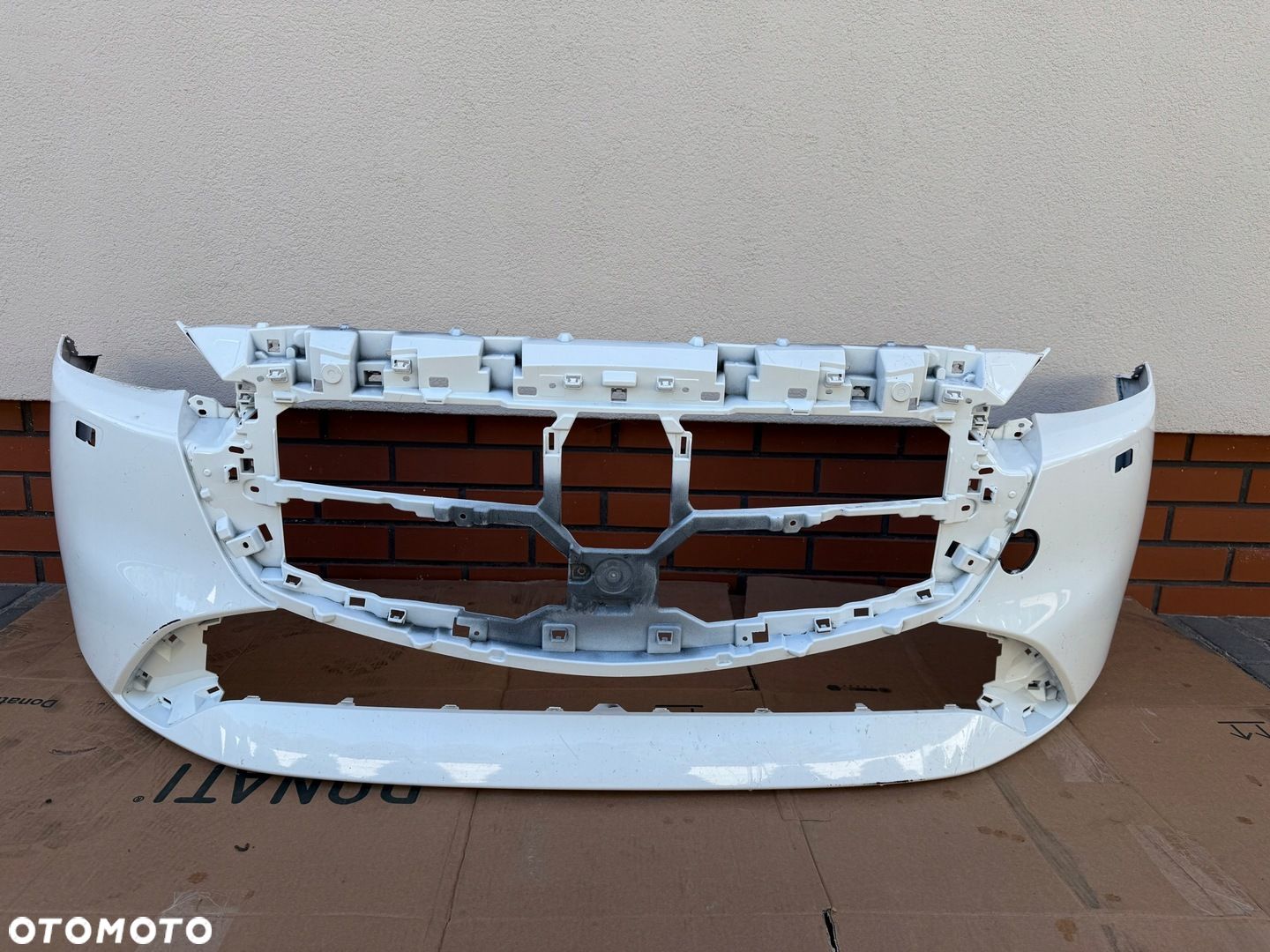 Mazda 2 Demio DJ lift 2024- zderzak przod demontaz ladny oryg bialy - 1