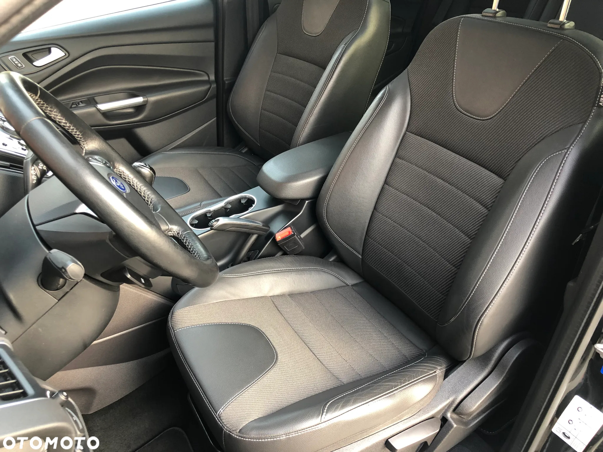Ford Kuga 2.0 TDCi 4x4 Individual - 28