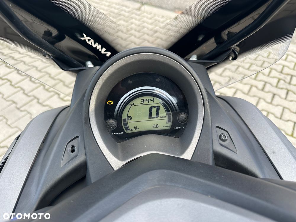 Yamaha NMAX - 9
