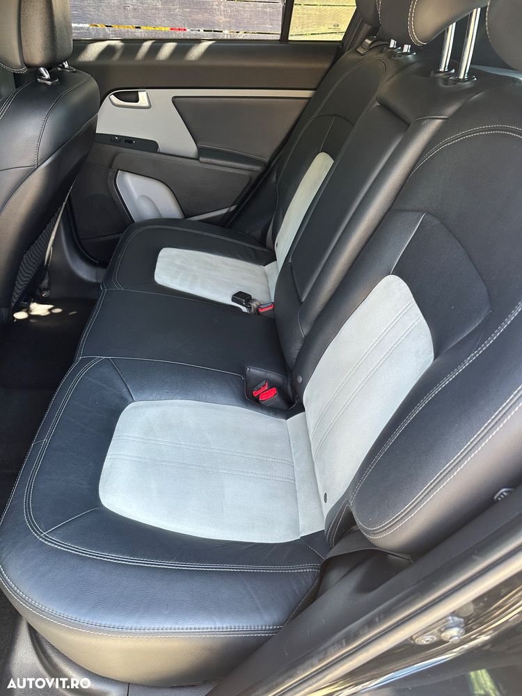 Kia Sportage - 12