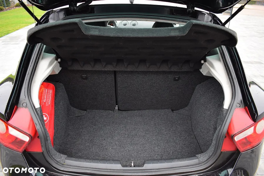Seat Ibiza SC 1.4 16V Style - 8