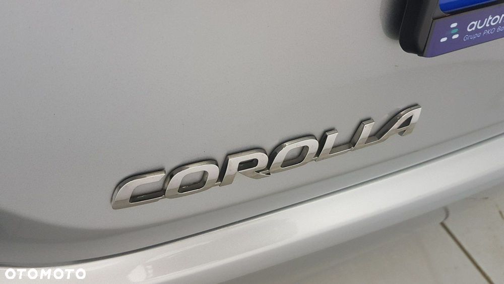 Toyota Corolla - 13