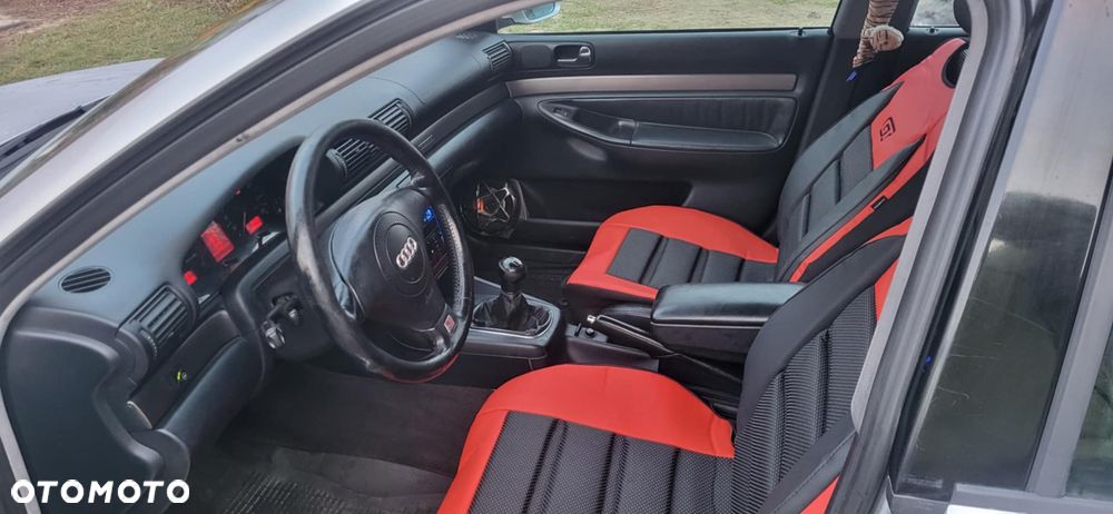 Audi A4 Avant 2.4 Quattro - 6
