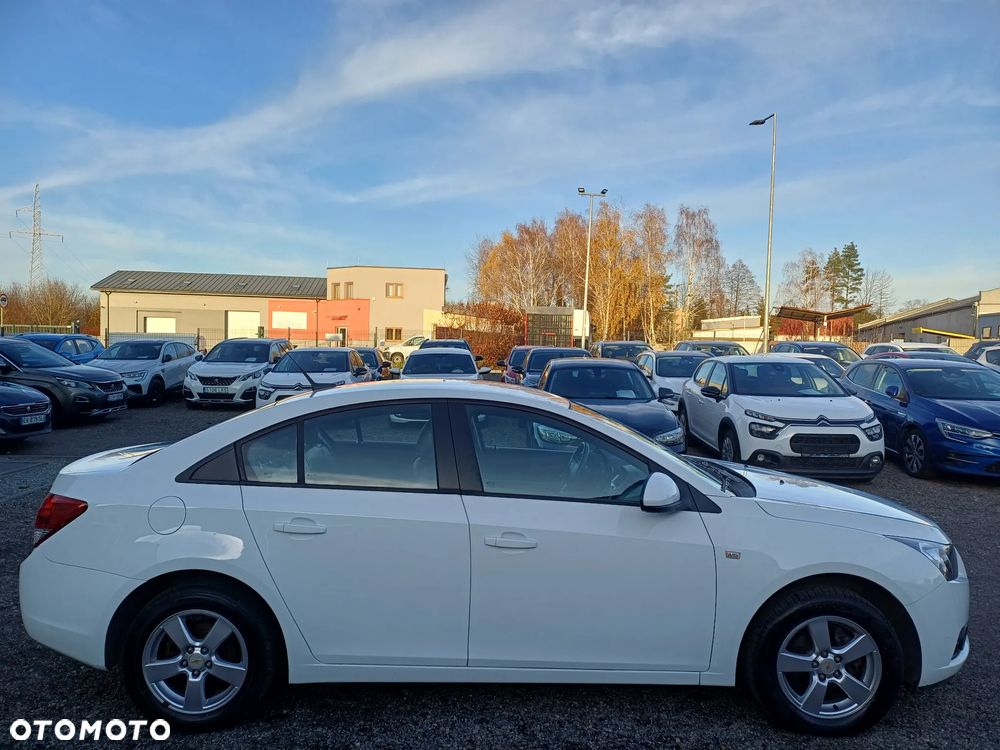 Chevrolet Cruze 1.8 LTZ+ - 7