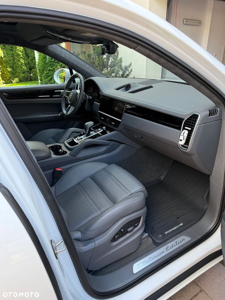 Porsche Cayenne E-Hybrid Platinum Edition - 9