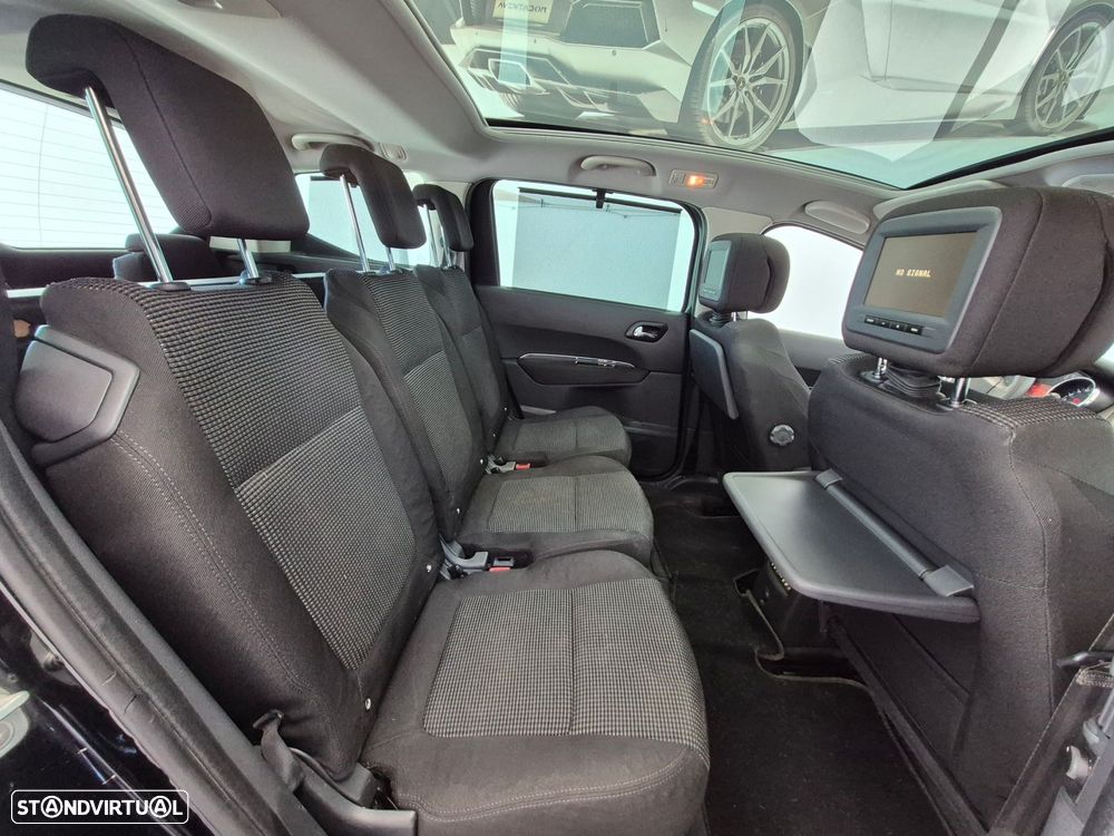 Peugeot 5008 1.6 HDi Executive JLL17 - 22