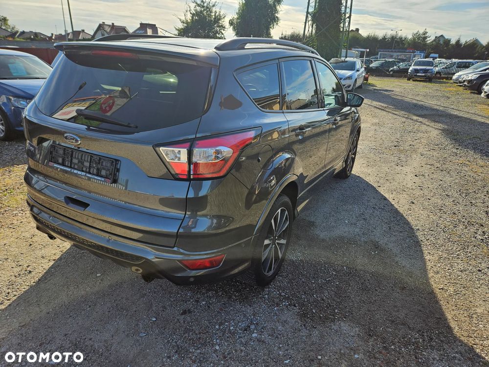 Ford Kuga 1.5 EcoBoost 2x4 ST-Line - 13
