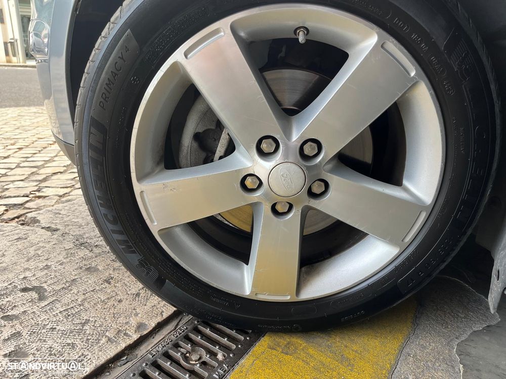 Ford S-Max 2.0 TDCi Titanium 7L — fotografia 16