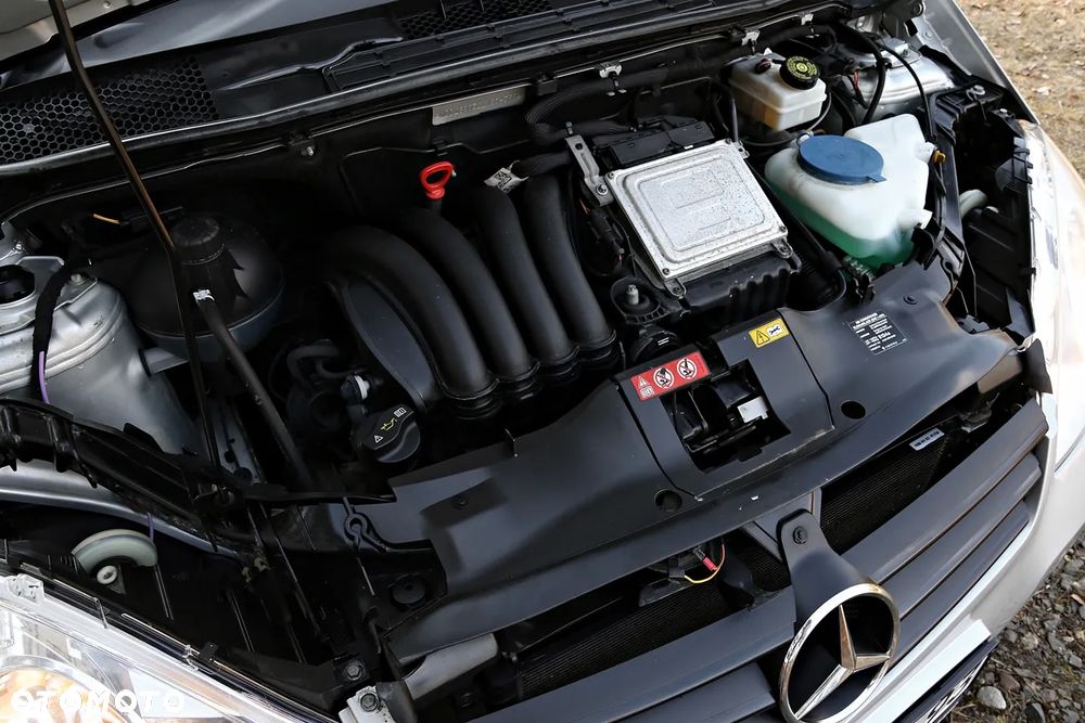 Mercedes-Benz Klasa A 150 BlueEFFICIENCY Avantgarde Flotte - 40