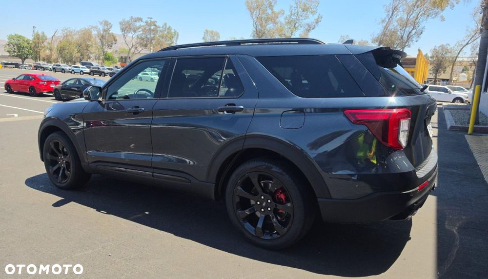 Ford Explorer - 2