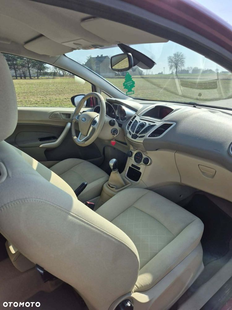 Ford Fiesta - 7