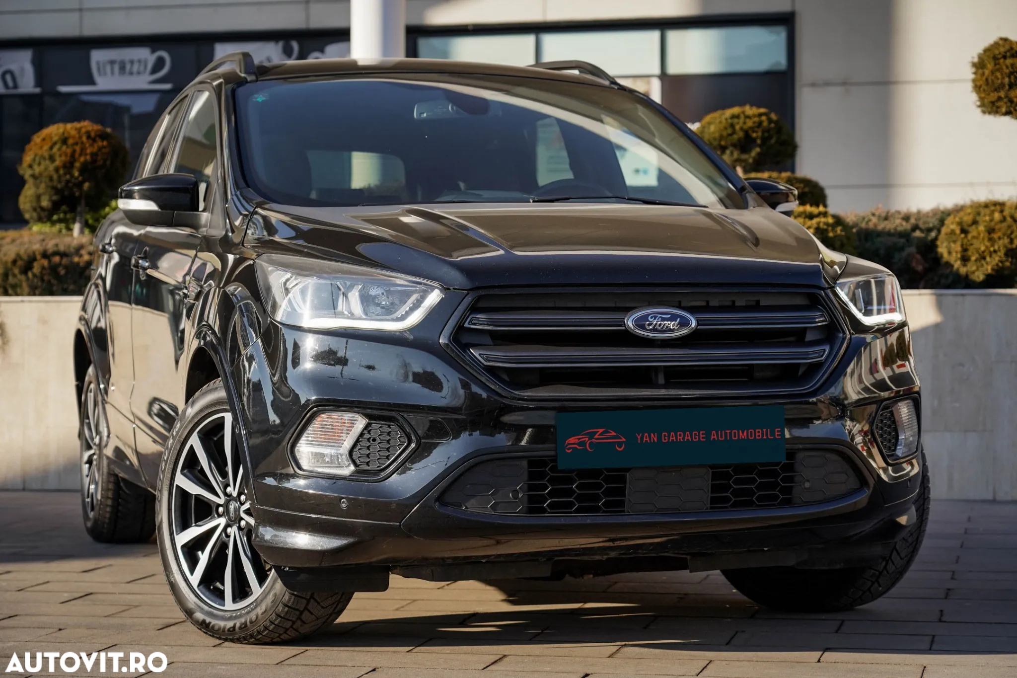 Ford Kuga 2.0 TDCi 4x4 Aut. ST-Line - 2