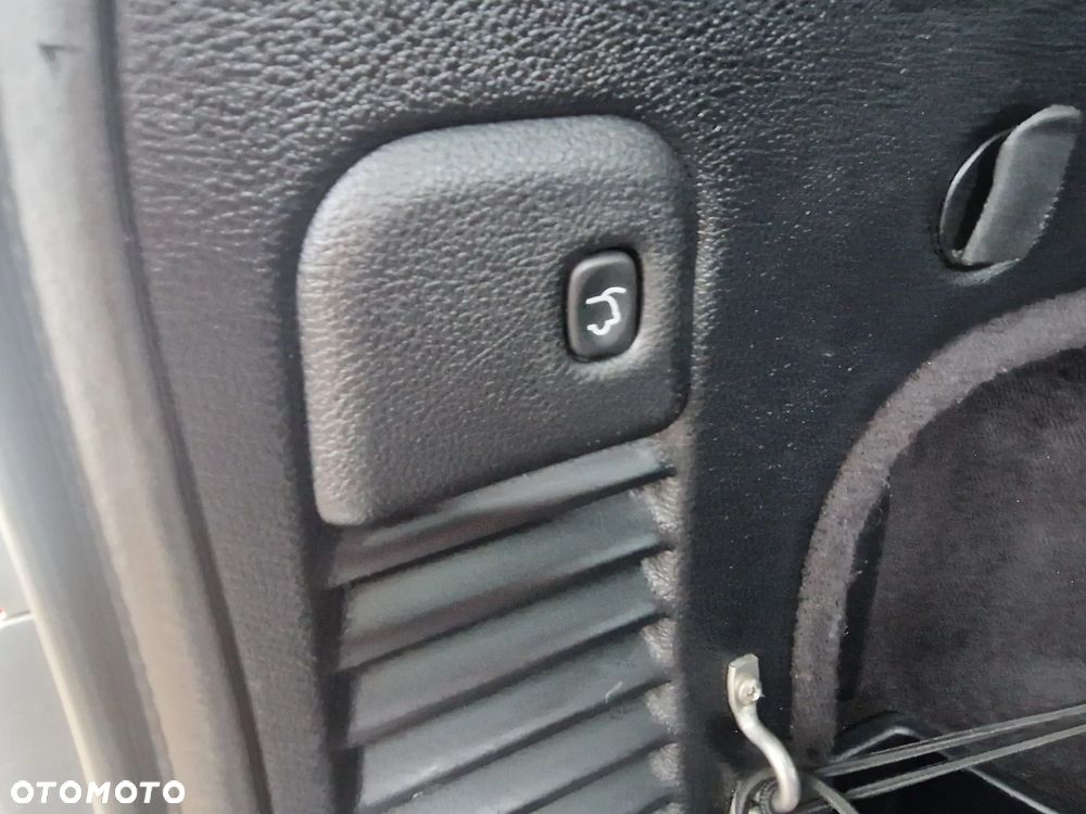 Jeep Grand Cherokee - 22