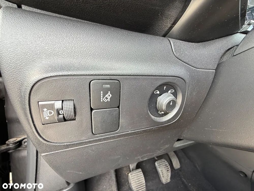 Citroën C3 Pure Tech 82 SHINE - 14