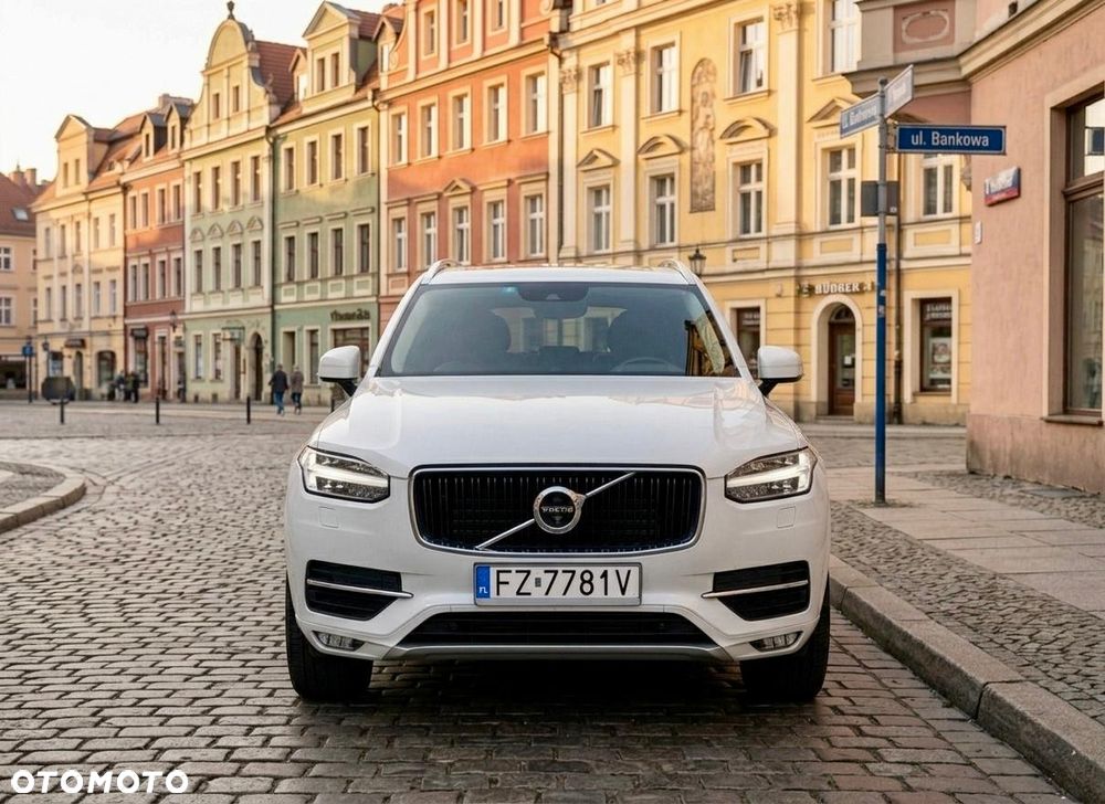 Volvo XC 90 D5 AWD Geartronic Momentum - 5