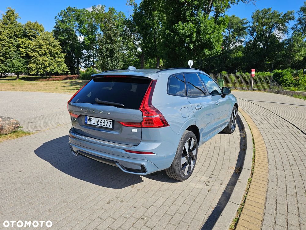 Volvo XC 60 T8 AWD Recharge Plus Black Edition - 5