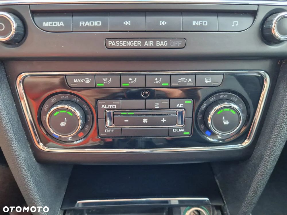 Skoda Superb 1.6 TDI Active Greenline - 17