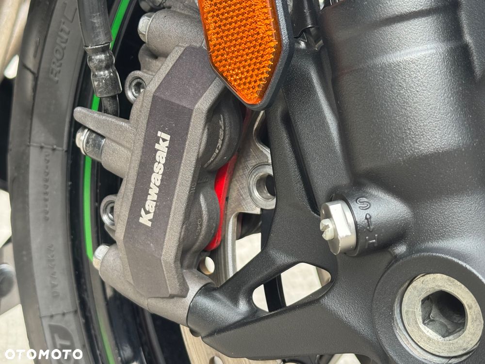 Kawasaki Ninja 1000 SX - 39