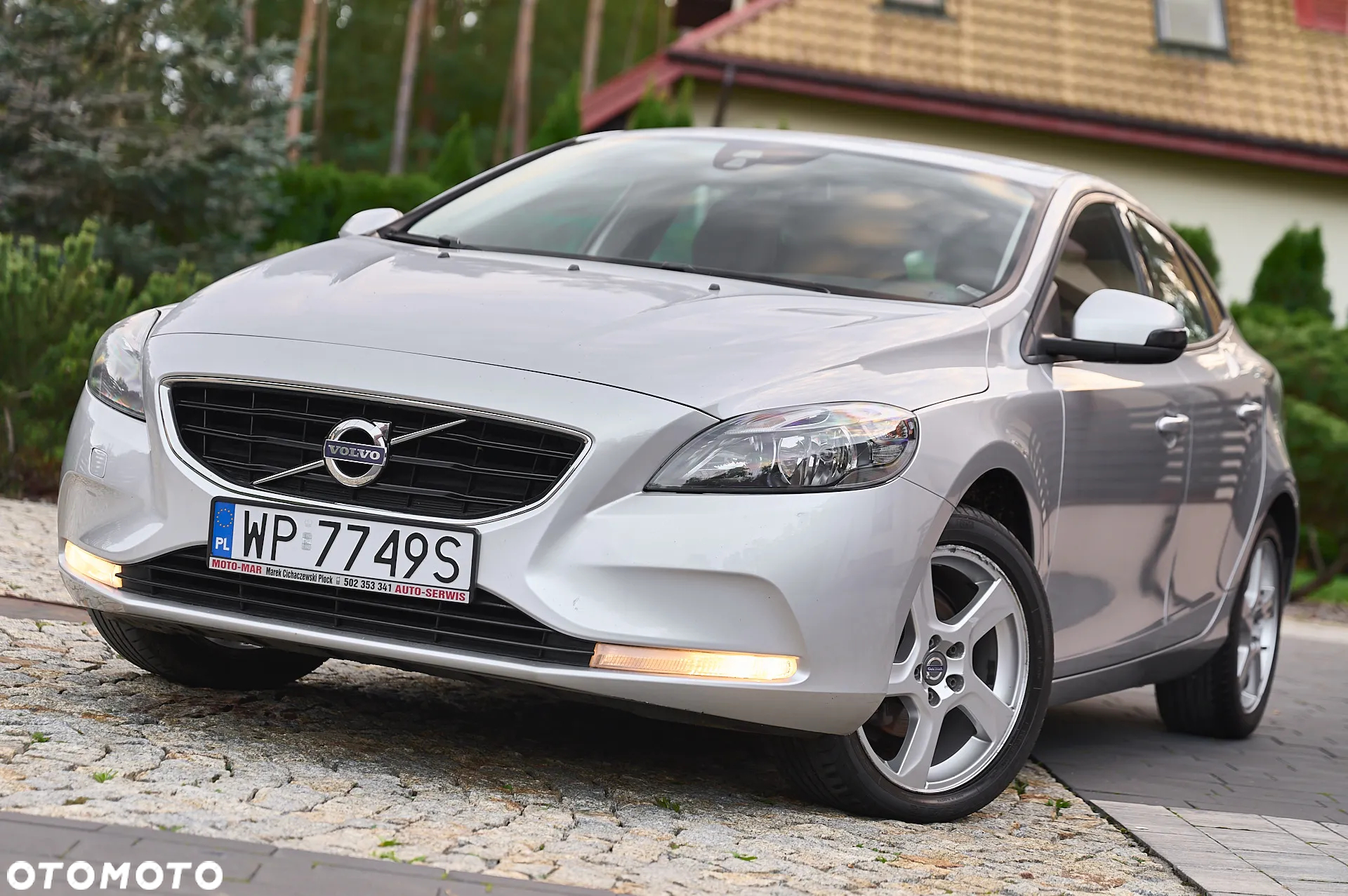 Volvo V40 D2 Momentum - 3