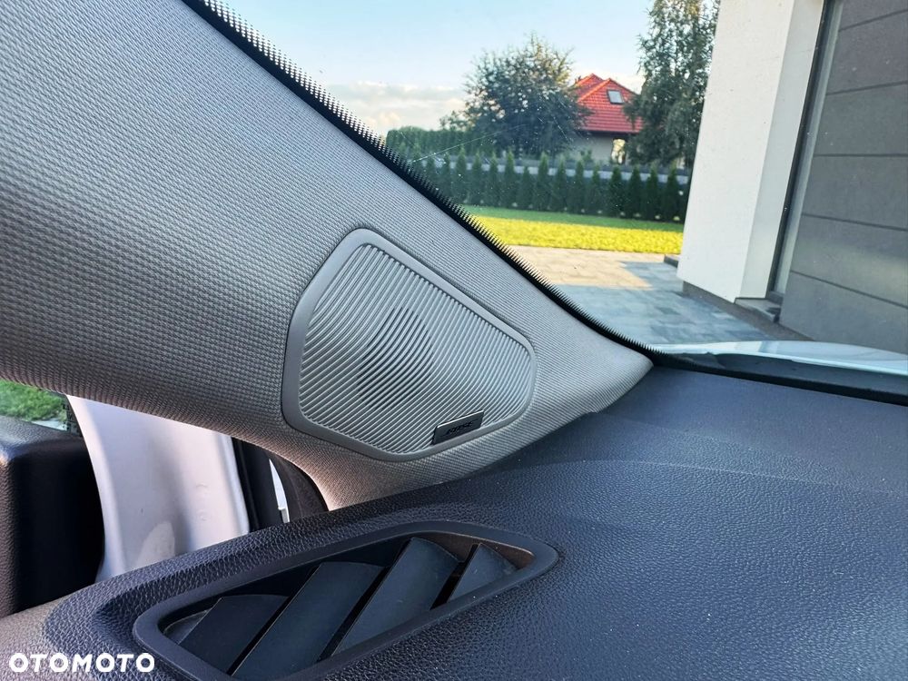 Renault Captur 1.3 TCe Intens EDC - 12