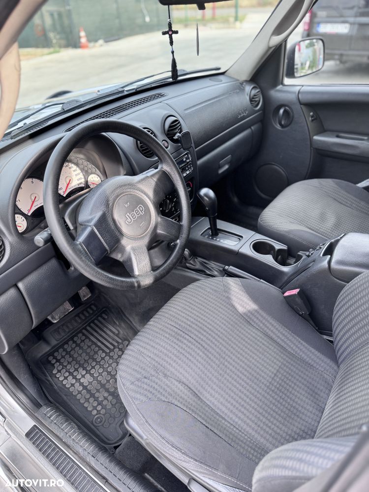 Jeep Cherokee 2.8 CRD Limited - 7