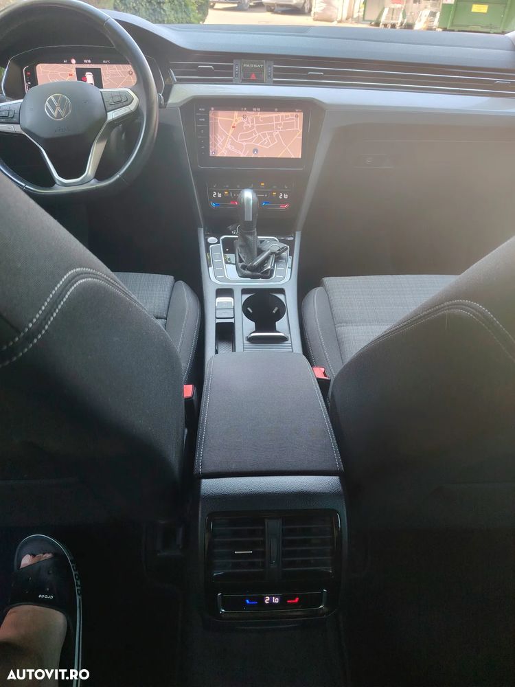 Volkswagen Passat 2.0 TDI SCR DSG Business - 12