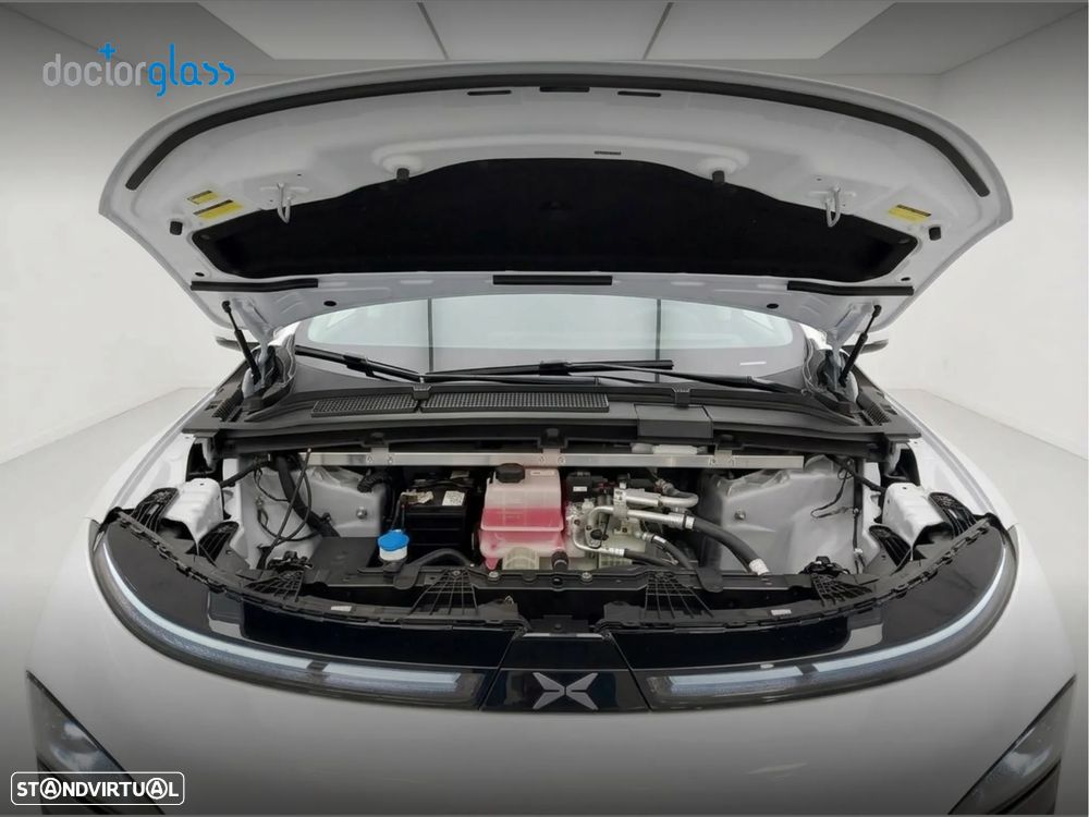 Xpeng G6 66 kWh Standard Range + Gancho de Reboque - 8