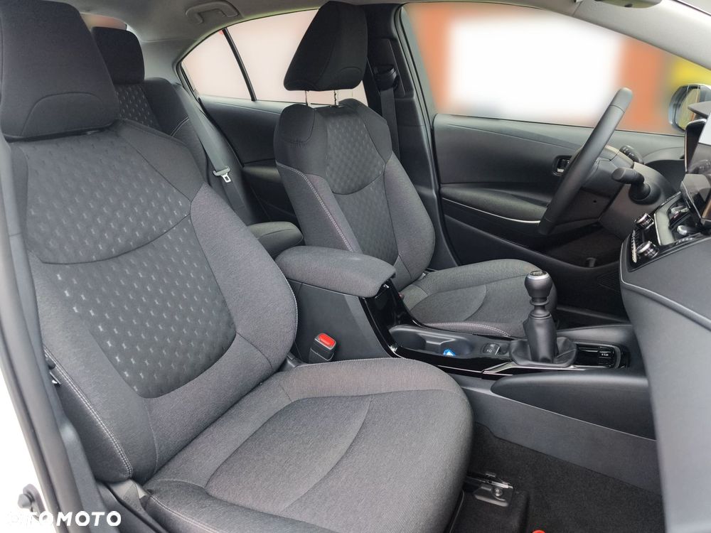 Toyota Corolla 1.5 Comfort - 11