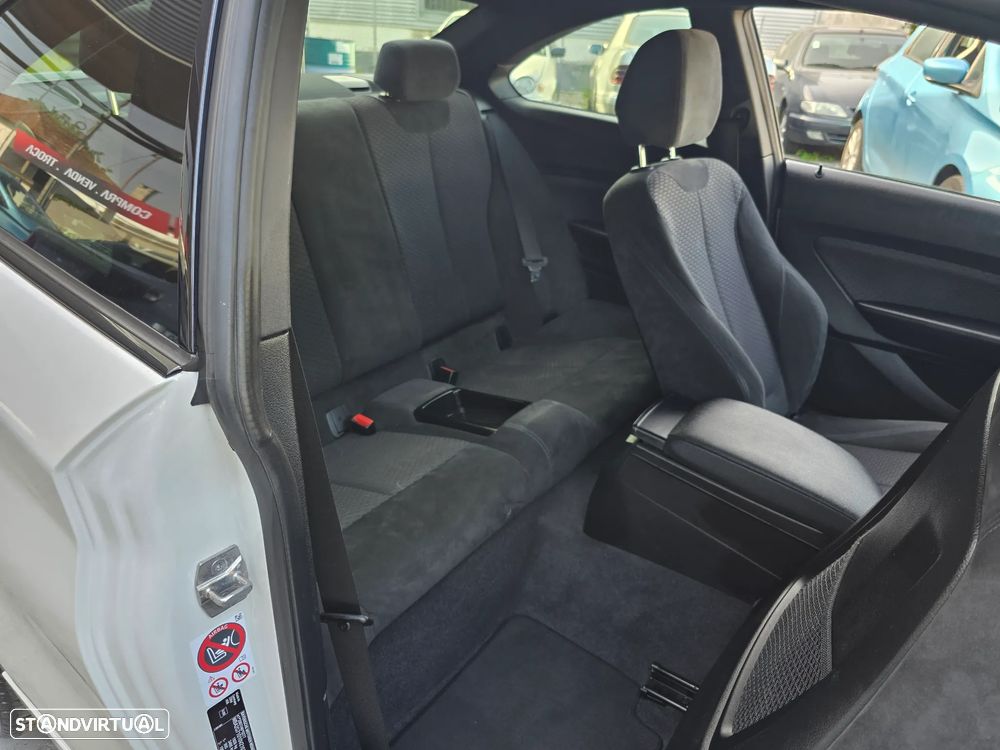 BMW 220 d Coupe Pack M Auto - 27
