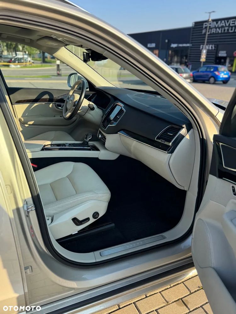 Volvo XC 90 - 14