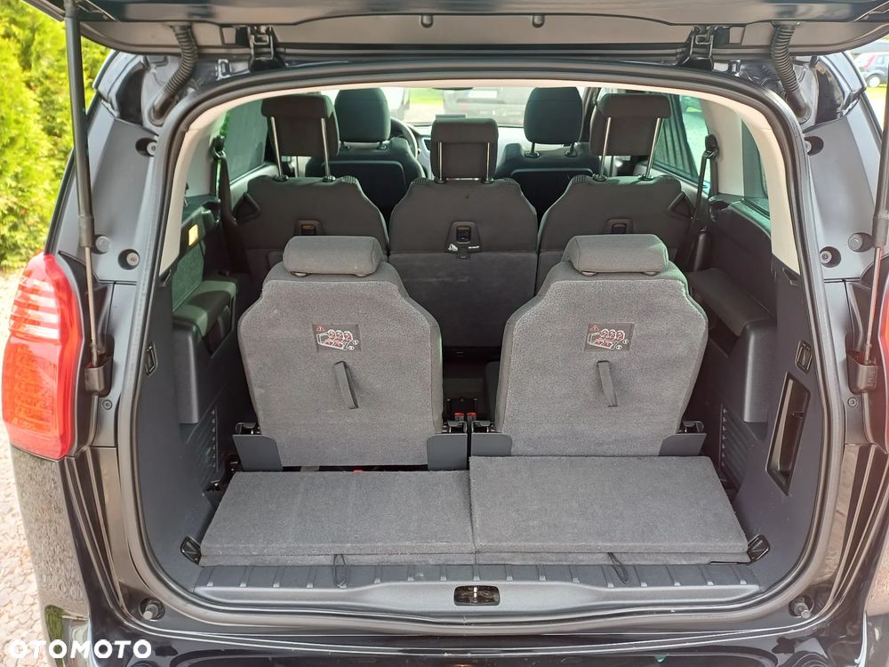 Peugeot 5008 - 11