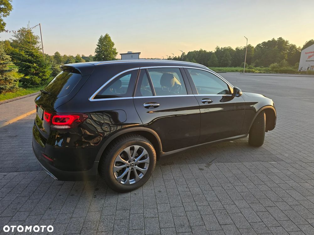 Mercedes-Benz GLC 200 4Matic 9G-TRONIC Exclusive - 5
